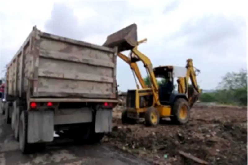 Retiran 318 toneladas de basura de la zona de Sabinitas en operativo de limpieza