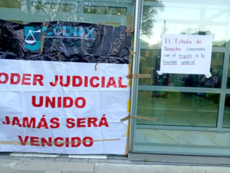 Riña entre trabajadores paraliza al Poder Judicial de la Ciudad de México