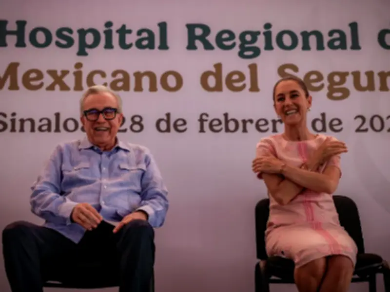 Rocha Moya elogia a Sheinbaum en Sinaloa: 'Mujer de estado inteligente y valiente'