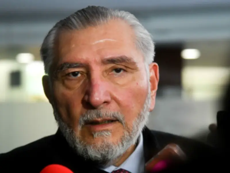 Sacudidas en el tablero político: Sheinbaum fortalece su liderazgo ante crisis internas