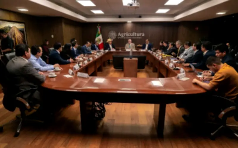 SADER e industria láctea pactan acuerdo histórico para estabilizar mercado de leche en México