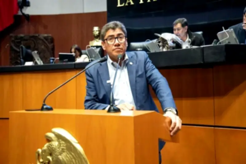 Saúl Monreal busca guía divina ante desafíos políticos y judiciales