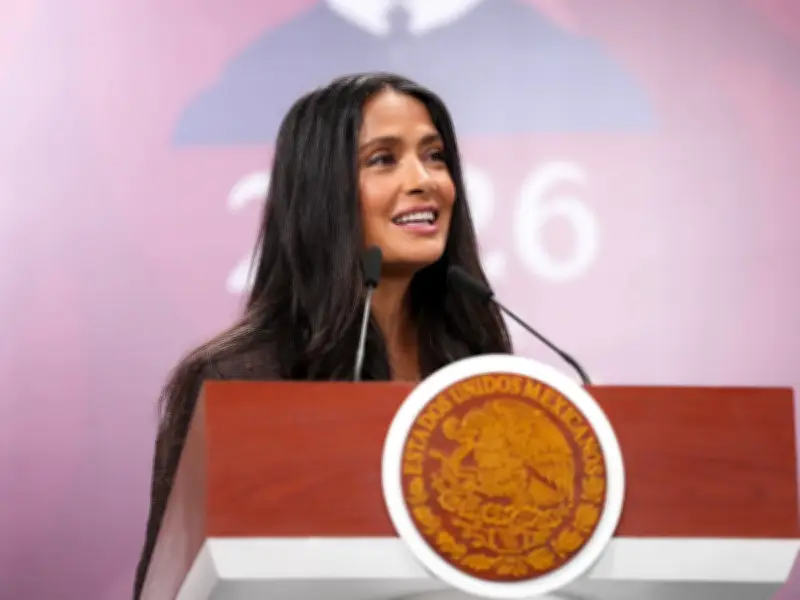 Salma Hayek celebra estímulos de Sheinbaum: 'El cine mexicano ya no tiene comparación'