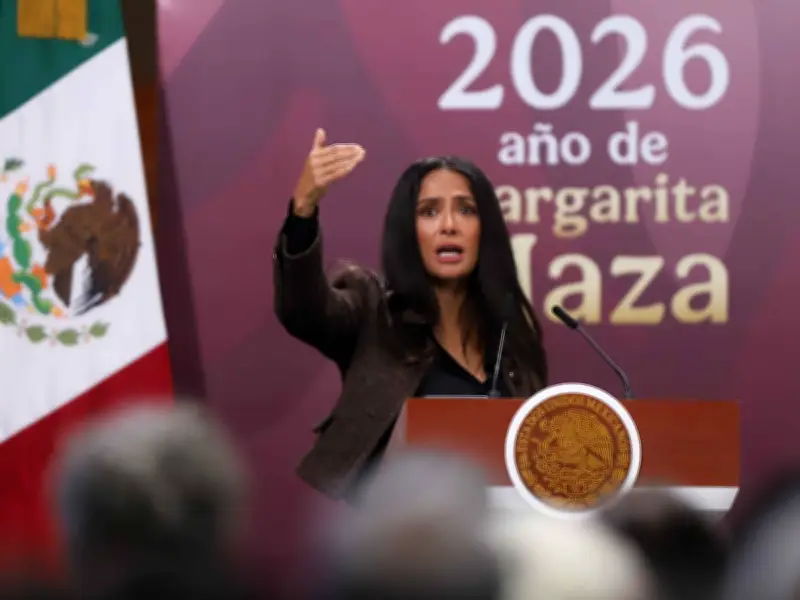 Salma Hayek celebra incentivos fiscales para el cine mexicano con apoyo de Sheinbaum