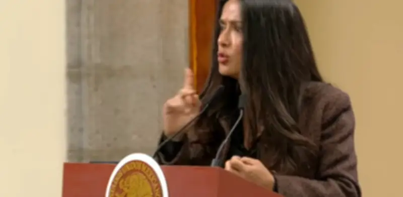 Salma Hayek respalda nuevo plan de Sheinbaum para impulsar el cine mexicano