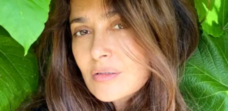 Salma Hayek sorprende al mostrar sus canas y rostro sin maquillaje en Instagram