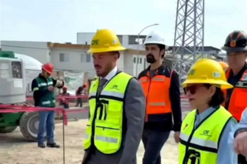 Samuel García y CFE recorren avances de Línea 4 y 6 del Metro en Nuevo León