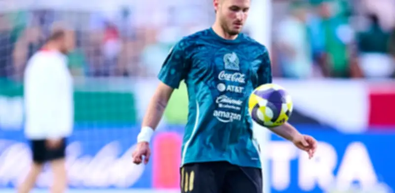 Santiago Giménez desde Milán: 'Haremos el mejor Mundial de la historia de México'