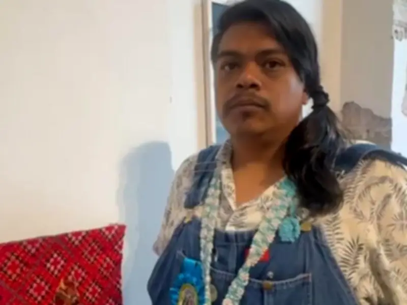 Santo Miguelito Pérez: De la UDLAP al Salón ACME con bordados prehispánicos