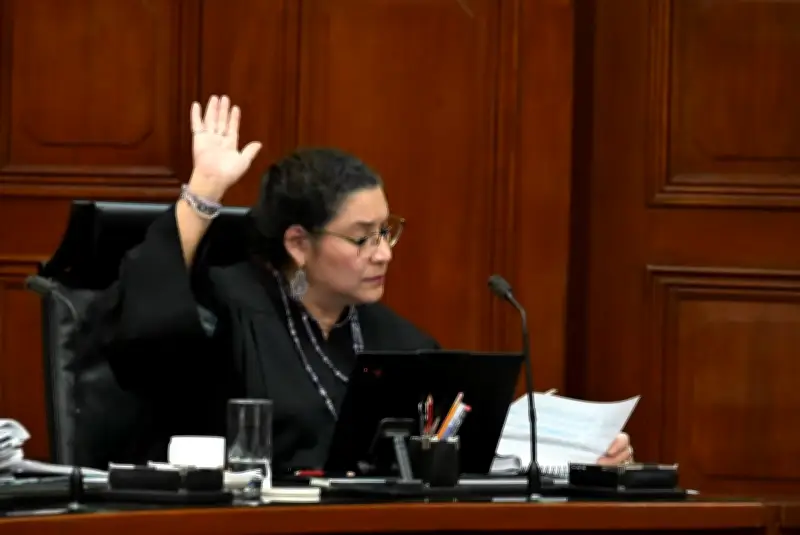 SCJN revoca amparo que protegía a García Cabeza de Vaca de orden de captura