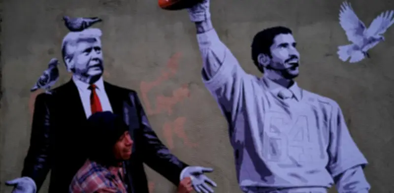 Sean Strickland de la UFC arremete contra Bad Bunny y las MMA femeninas tras Super Bowl