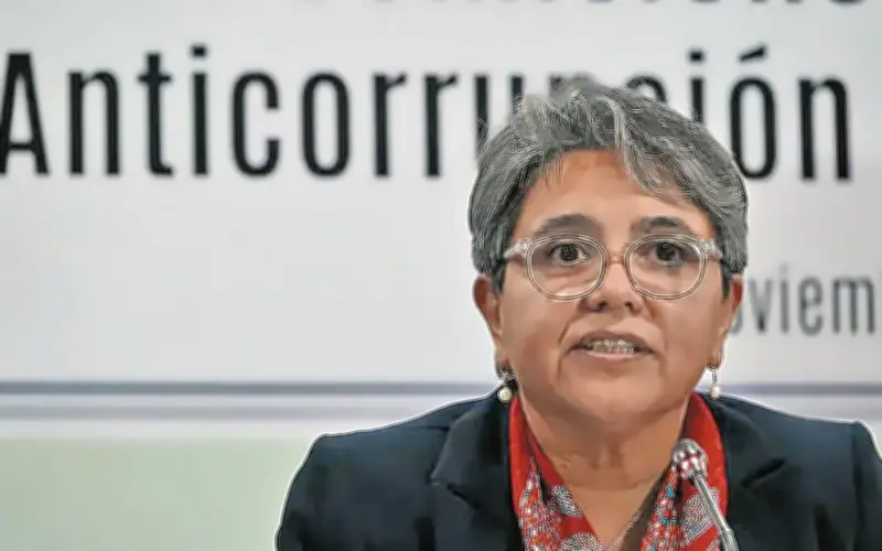 Secretaría Anticorrupción multa e inhabilita a cuatro proveedores por fraude al IMSS