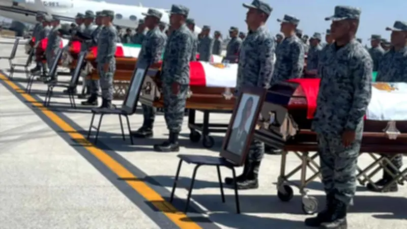 Sedena rinde honores fúnebres a militares caídos en Jalisco en emotiva ceremonia en Zapopan