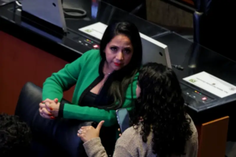 Senadora del PVEM denuncia falta de solidaridad tras polémica en salón de belleza del Senado