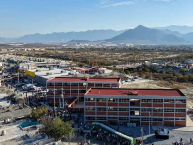 SEP anuncia expansión masiva de espacios educativos en bachillerato y universidad