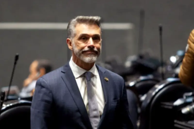 Sergio Mayer justifica su participación en 'La Casa de los Famosos'