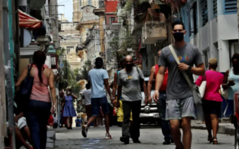 Sheinbaum reafirma envío de ayuda humanitaria a Cuba y ofrece mediación con EU