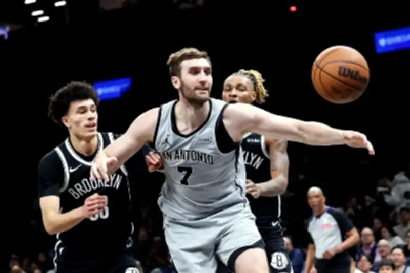 Spurs Extienden Racha a 11 Victorias Consecutivas Tras Vencer 126-110 a Nets