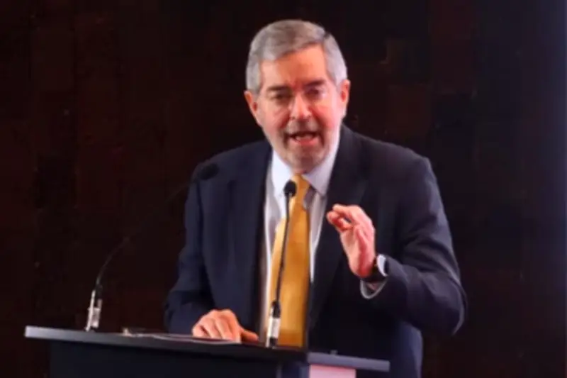 SRE emite alerta de viaje y pide evitar viajes a Irán e Israel por escalada de tensión