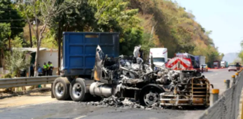 SSPC reporta que el 90% de los bloqueos carreteros tras operativo contra CJNG ya fueron desactivados