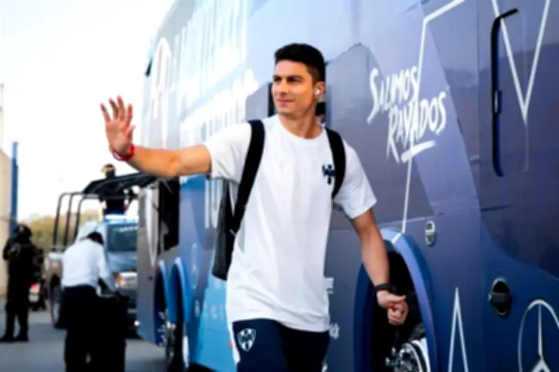 Stefan Medina enfrenta baja probabilidad de jugar contra Pumas por lesión