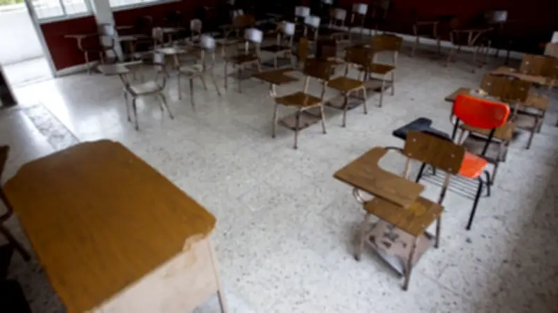 Suspenden clases en Nayarit, Guanajuato y Jalisco tras muerte del 'Mencho'