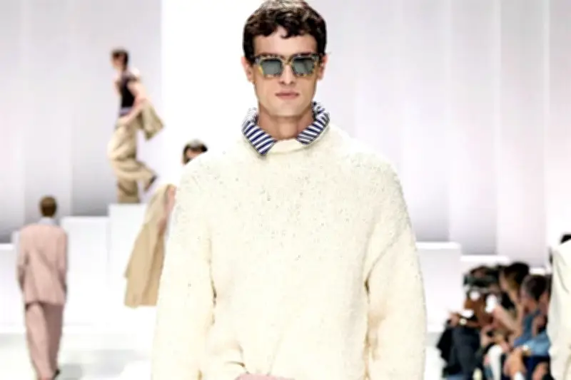 Suéteres que abrazan el alma: el arte textil como terapia emocional en México