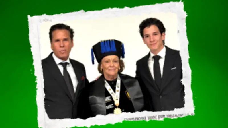 Tía de Roberto Palazuelos recibe Doctorado Honoris Causa en ceremonia especial