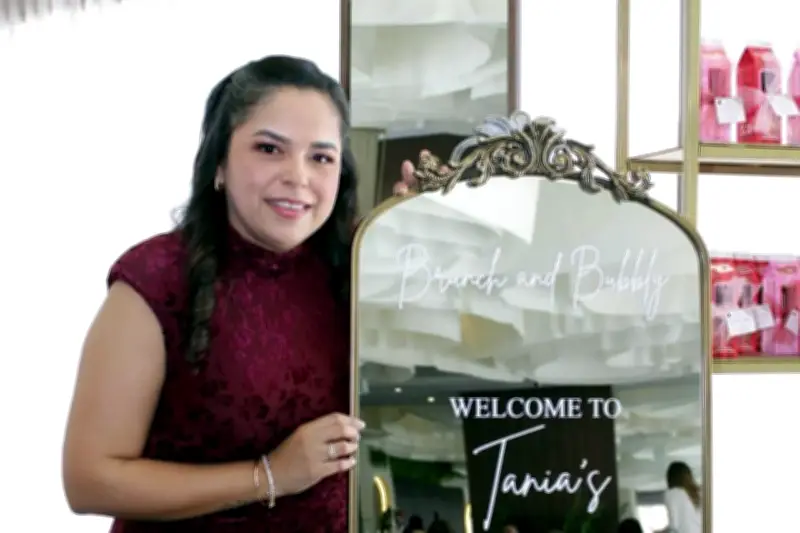 Tania Serrato Celebra con Amigos y Familia en Fiesta Especial en México