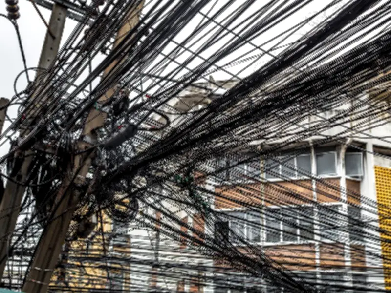 Texcoco inicia plan para eliminar cableado aéreo y modernizar infraestructura urbana