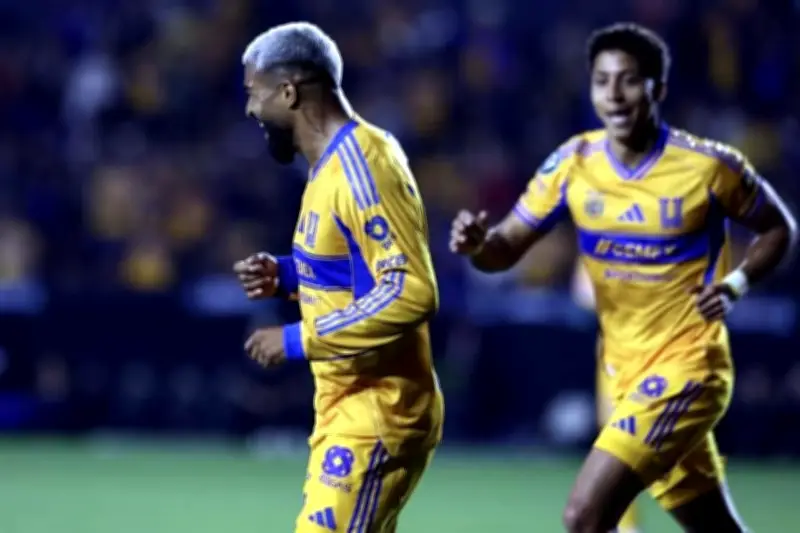 Tigres Golea con Doblete de Búfalo y Avanza a Octavos de Final