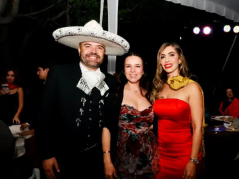 Tlajomulco inicia Fiesta del Caballo 2026 con gala benéfica para DIF municipal