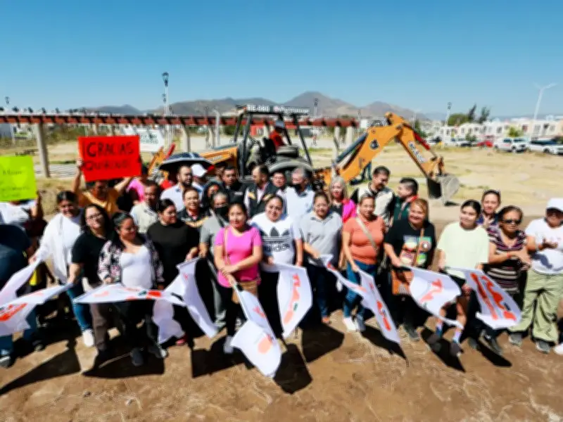 Tlajomulco invierte 9.9 millones en vialidad y cancha en zona sur del municipio