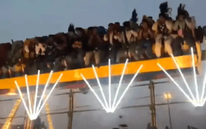 Tragedia en feria india: colapsa juego mecánico y deja un policía muerto y heridos