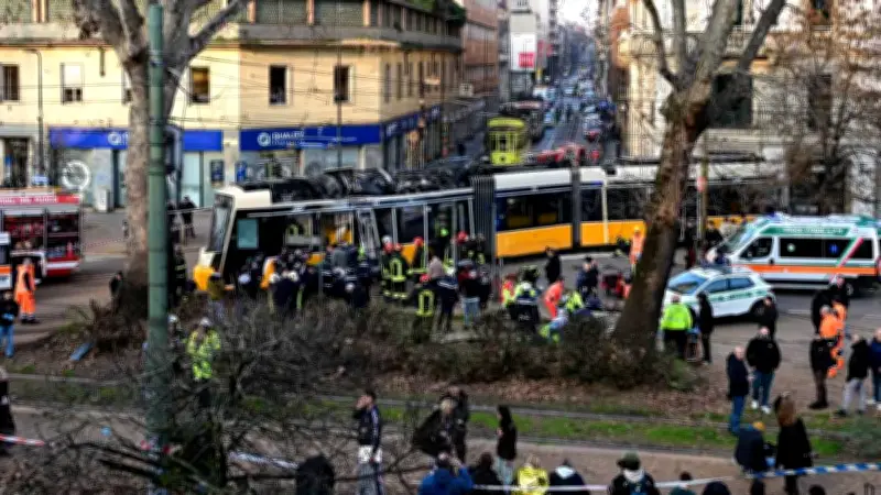 Tranvía se descarrila y choca contra edificio en Milán: 2 fallecidos y 40 heridos