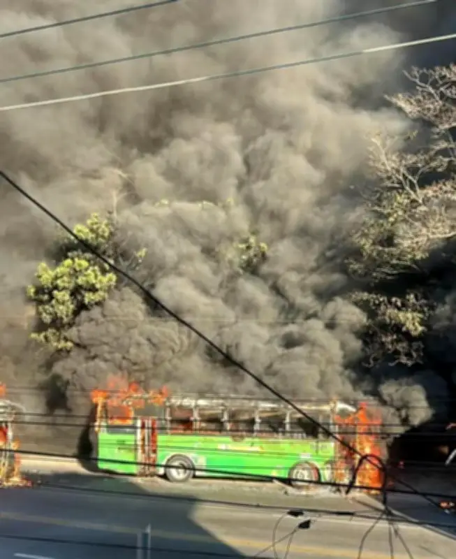 Tras caída de El Mencho, 16 muertos y narcobloqueos sacuden 30 municipios de Jalisco