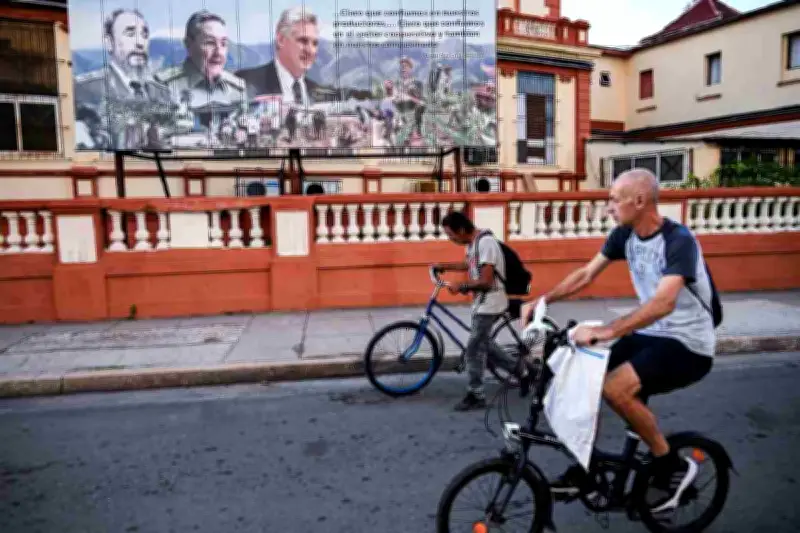 Trump asume control de relaciones con Cuba en transición amistosa