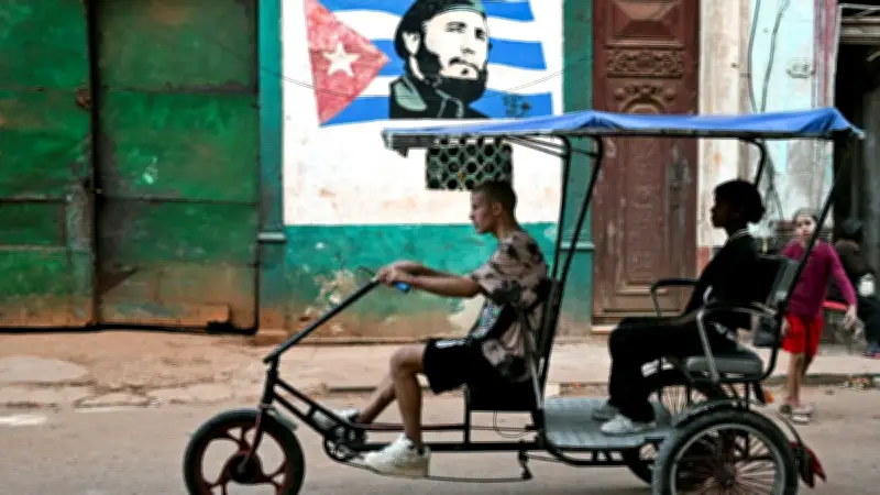 Trump califica a Cuba de 'nación fallida' pero descarta cambio de régimen como en Venezuela