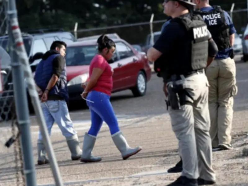 Trump detiene a 379 mil migrantes en un año; ICE reporta 1,400 sospechosos de terrorismo
