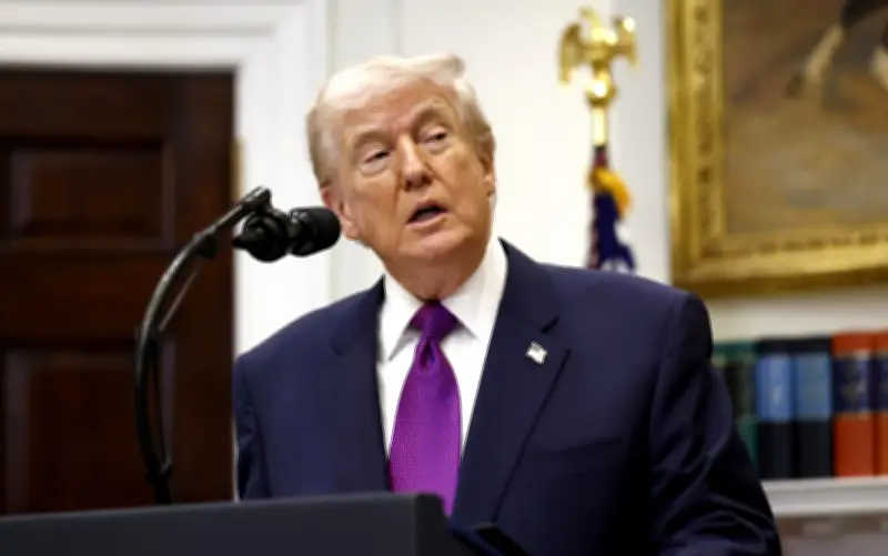 Trump elimina regulación de gases contaminantes en Estados Unidos