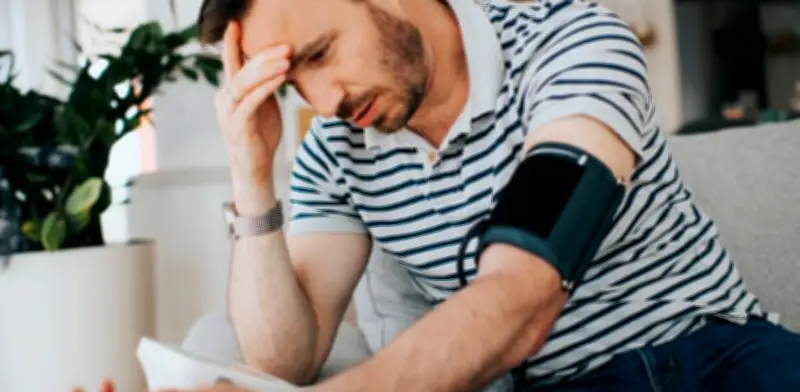 ¿Un susto puede subir la presión arterial? La ciencia explica el impacto en la salud