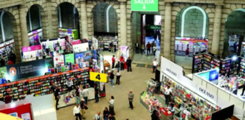 UNAM alerta sobre rezago educativo de 27 millones en inauguración de Feria del Libro de Minería
