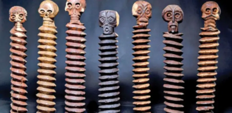 Víctor Cha'ca transforma escombros del sismo de 2017 en arte conmemorativo en Oaxaca