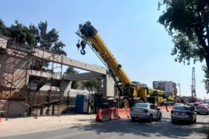 Vecinos de la Calzada de Tlalpan reclaman por ruido excesivo en obras de ampliación