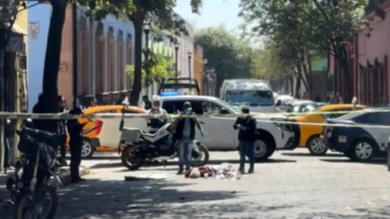 Video revela el fatal atropello de una turista estadounidense por una pipa en Oaxaca