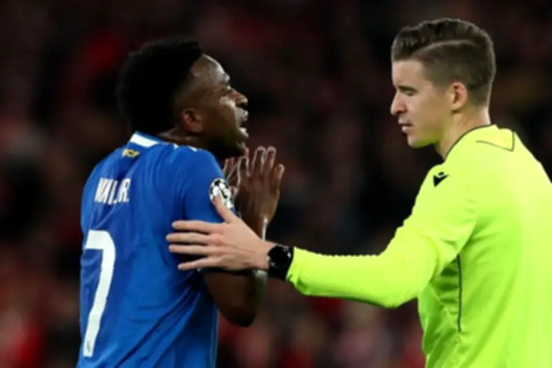 Vinicius Jr. Denuncia Insultos Racistas de Prestianni en Partido de la Selección