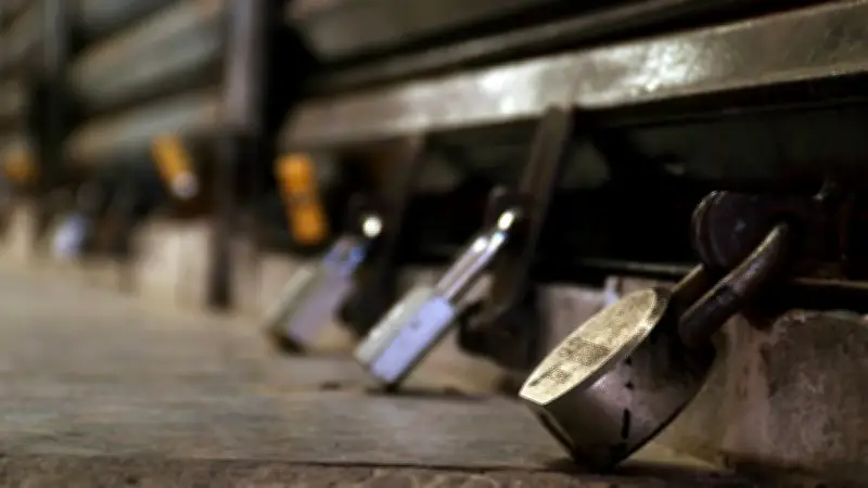 Violencia tras operativo contra CJNG causa pérdidas millonarias a comercios mexicanos