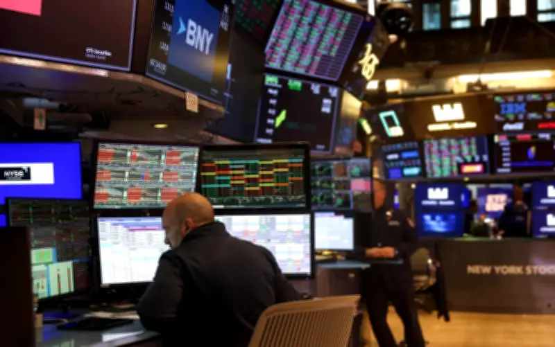 Wall Street cierra mixto tras desplome de Nvidia pese a récords en IA