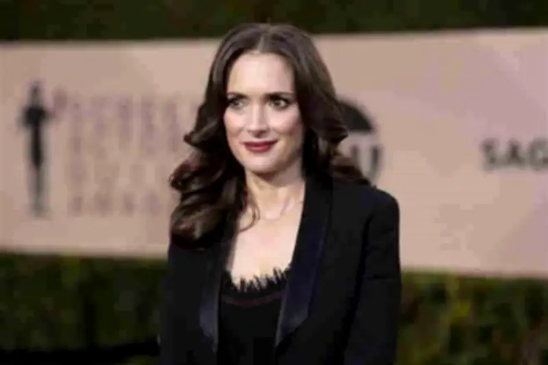 Winona Ryder se une al elenco de la tercera temporada de 'Merlina'