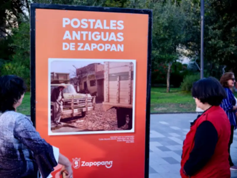 Zapopan inaugura exposición 'Postales Antiguas' con fotografías ciudadanas del siglo XIX a 1979